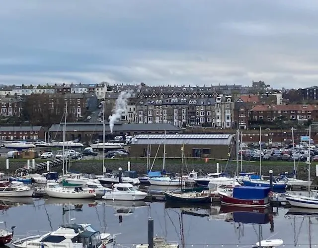 2 Bed In Oc-w050 * Уитби